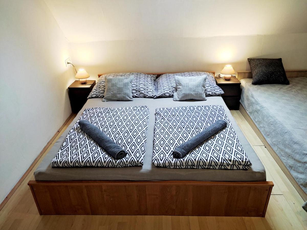Monami Art Apartman Вац Екстер'єр фото